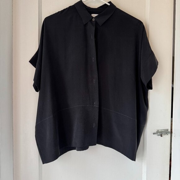 Everlane Tops - Everlane - The Clean Silk Square Shirt - Black - Size 4